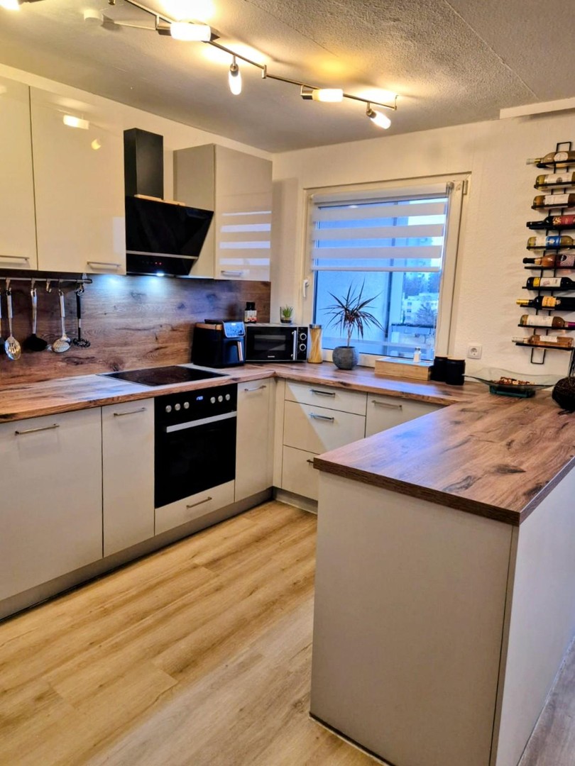 Sofort freie Wohnung mit Balkon, Aufzug & Stellplatz – provisionsfrei – Stuttgart – Vorschaubild 4