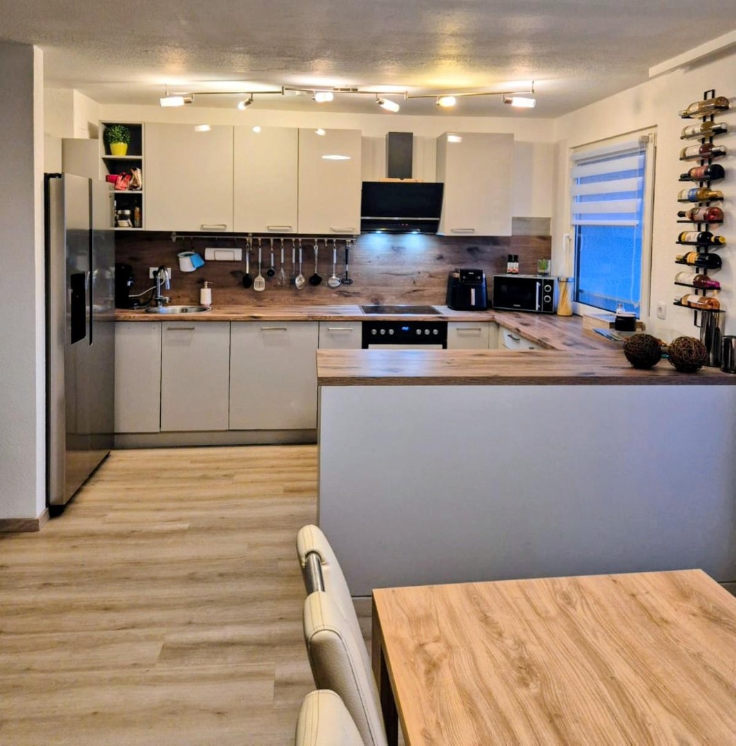 Sofort freie Wohnung mit Balkon, Aufzug & Stellplatz – provisionsfrei – Stuttgart – Vorschaubild 5