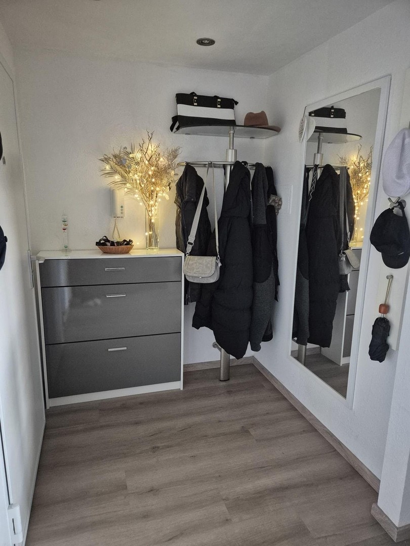 Sofort freie Wohnung mit Balkon, Aufzug & Stellplatz – provisionsfrei – Stuttgart – Vorschaubild 6