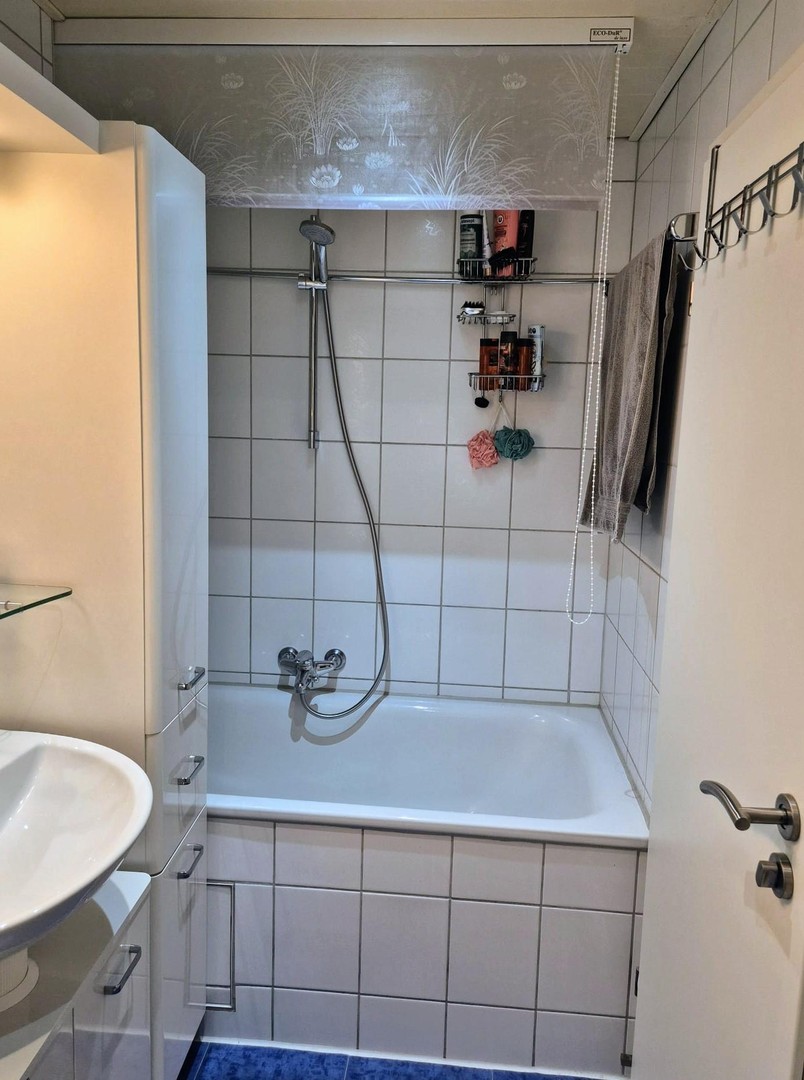 Sofort freie Wohnung mit Balkon, Aufzug & Stellplatz – provisionsfrei – Stuttgart – Vorschaubild 11