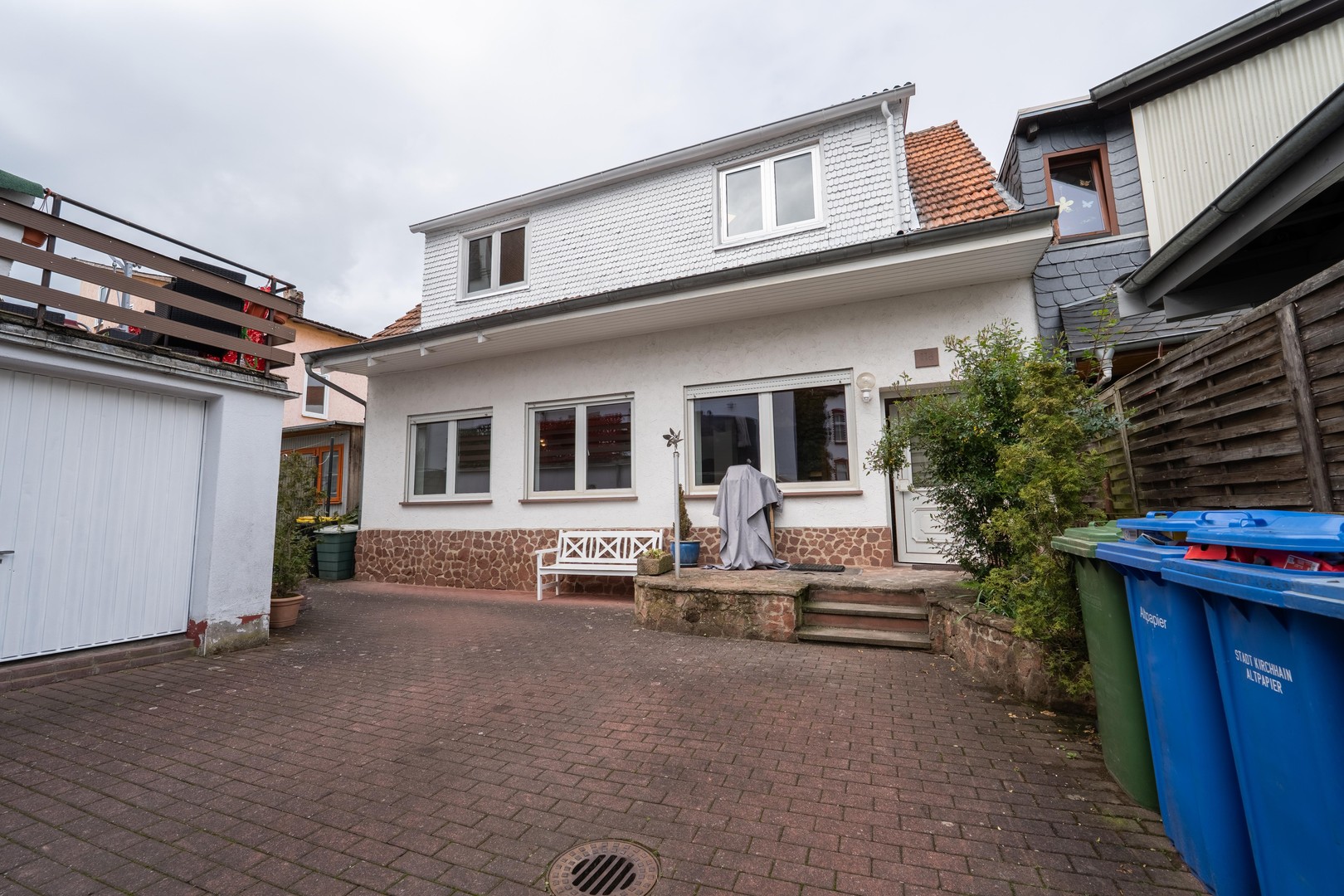 Frisch renoviertes Wohnhaus in zentraler Innenstadtlage in Kirchhain