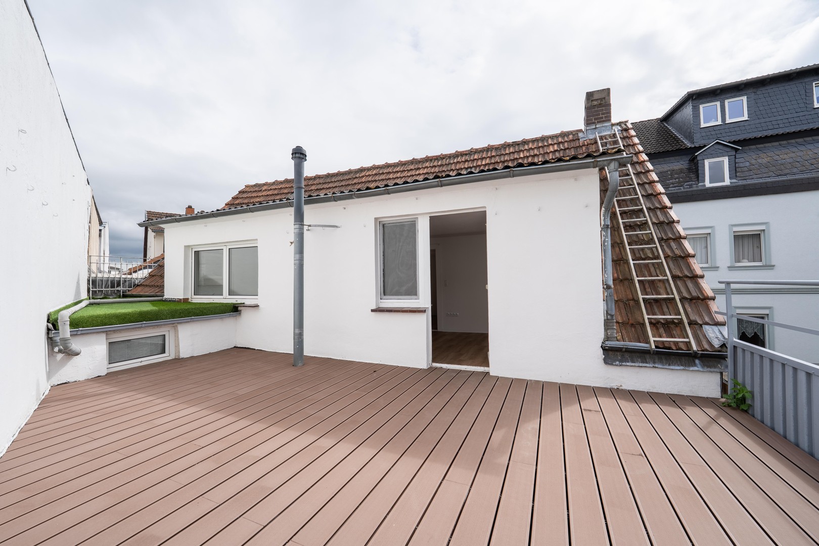 Frisch renoviertes Wohnhaus in zentraler Innenstadtlage in Kirchhain – Kirchhain – Vorschaubild 2