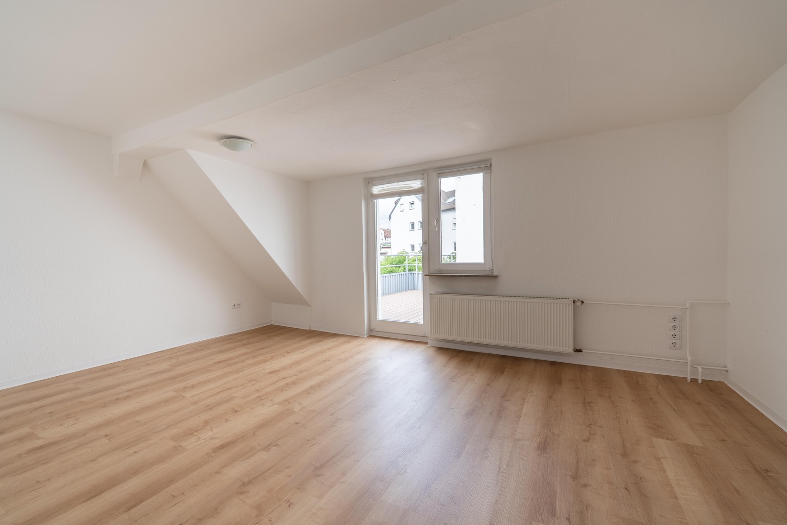 Frisch renoviertes Wohnhaus in zentraler Innenstadtlage in Kirchhain – Kirchhain – Vorschaubild 14