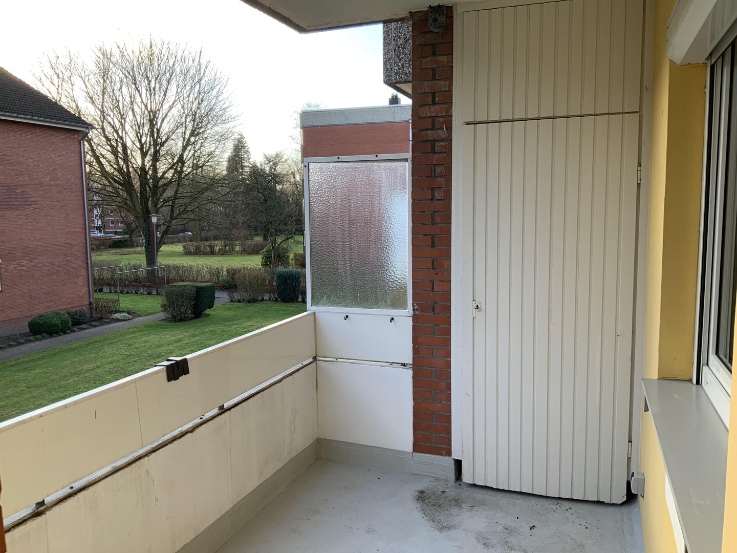 Moderne 3-Zimmer-Wohnung mit großer Wohnküche und Loggia in Büdelsdorf – Büdelsdorf – Vorschaubild 4