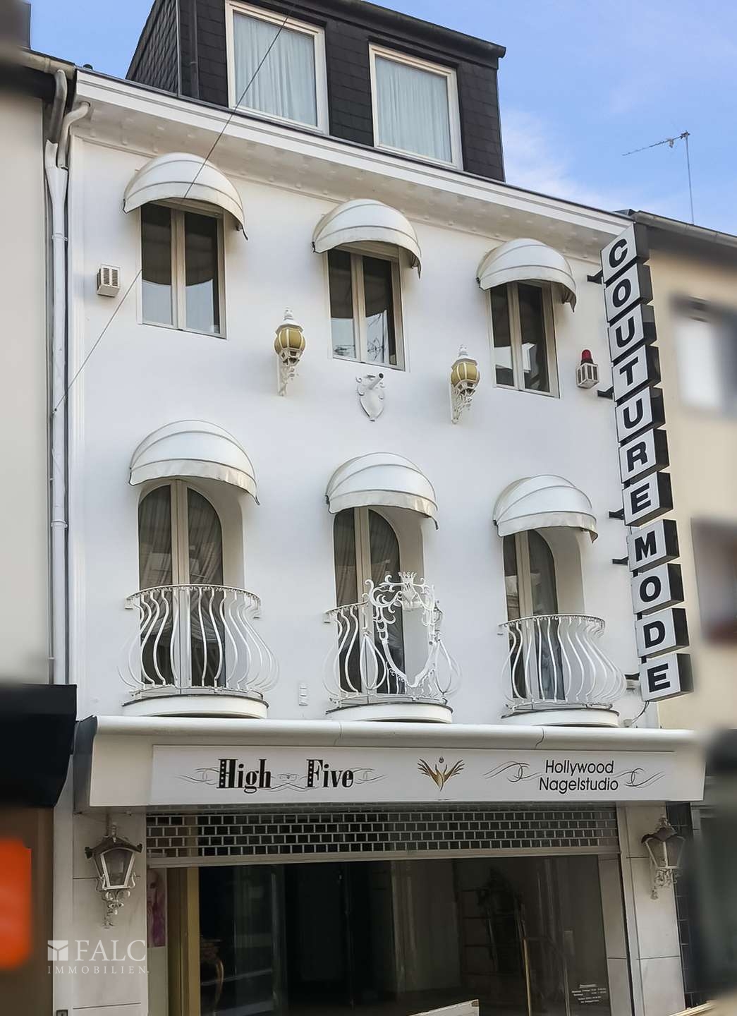 bg