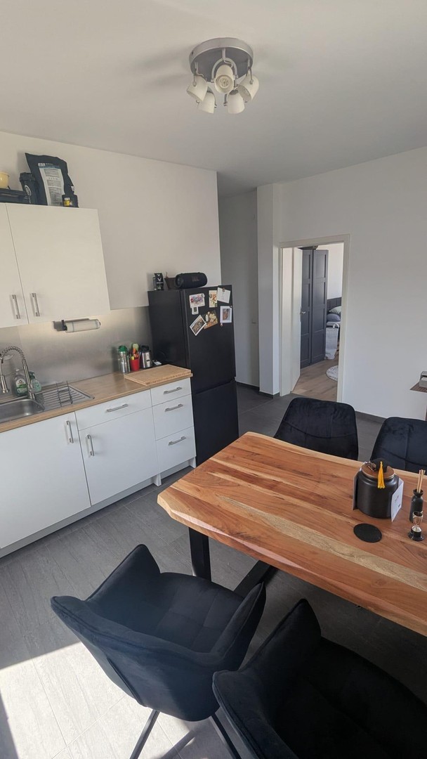 Sehr schöne 2-Zi-Wohnung, Wohnküche, St. Peter, 65 qm, renoviert, WG-tauglich – Nürnberg – Vorschaubild 3