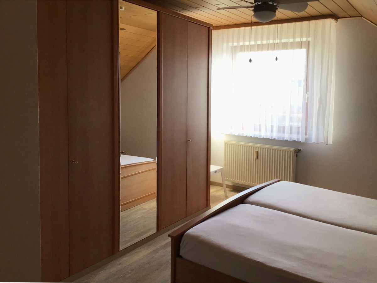 Dachgeschosswohnung in Ebensfeld zu vermieten. – Ebensfeld – Vorschaubild 10