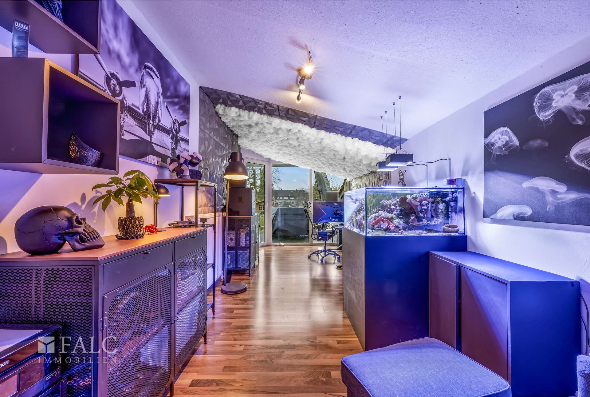 bg