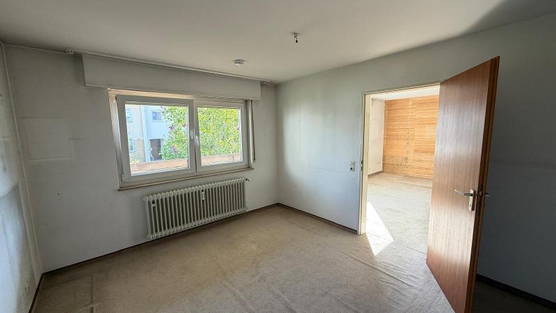 Lage Lage Lage - zu renovierende 2 Zimmerwohnung mit Balkon an der Garbe – Stuttgart – Vorschaubild 2
