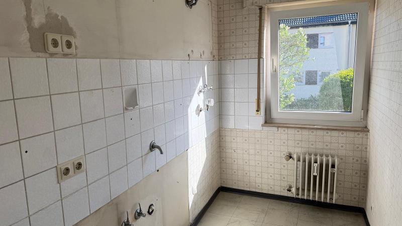 Lage Lage Lage - zu renovierende 2 Zimmerwohnung mit Balkon an der Garbe – Stuttgart – Vorschaubild 12