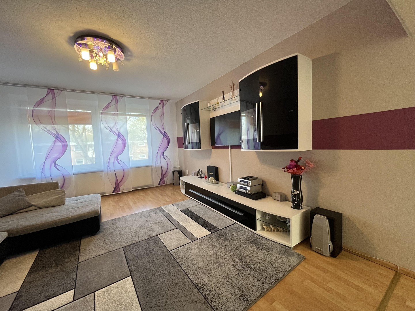 Vollmöblierte 4-Zimmer-Wohnung mit zwei Balkonen und Gäste WC – Hannover – Vorschaubild 10