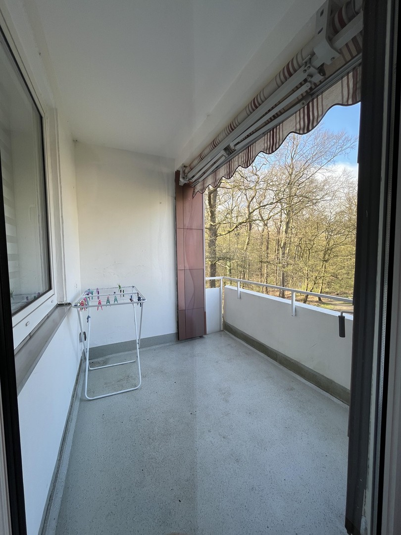 Vollmöblierte 4-Zimmer-Wohnung mit zwei Balkonen und Gäste WC – Hannover – Vorschaubild 13