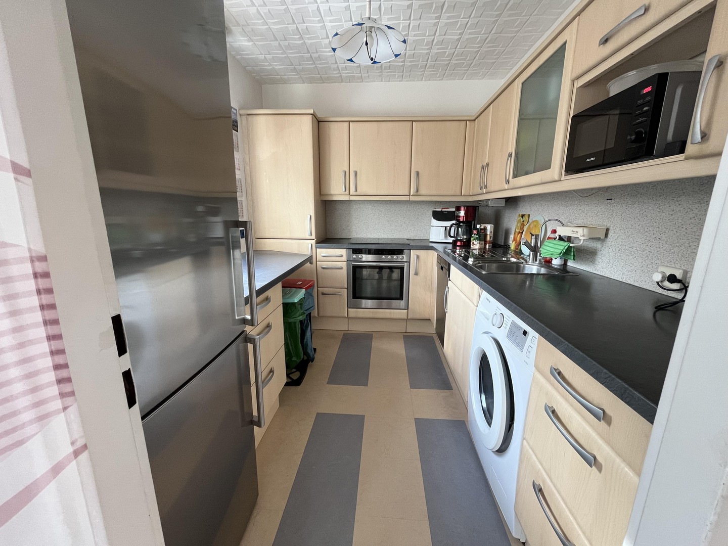 Vollmöblierte 4-Zimmer-Wohnung mit zwei Balkonen und Gäste WC – Hannover – Vorschaubild 17
