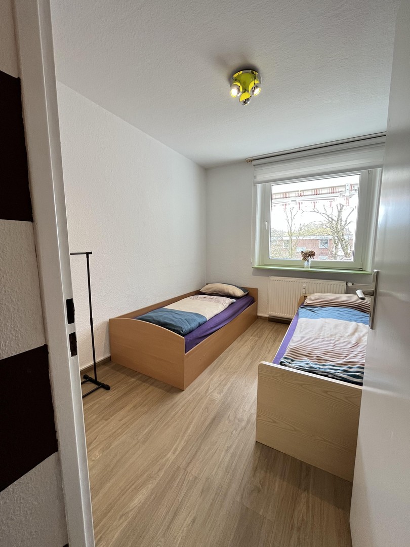 Vollmöblierte 4-Zimmer-Wohnung mit zwei Balkonen und Gäste WC – Hannover – Vorschaubild 29