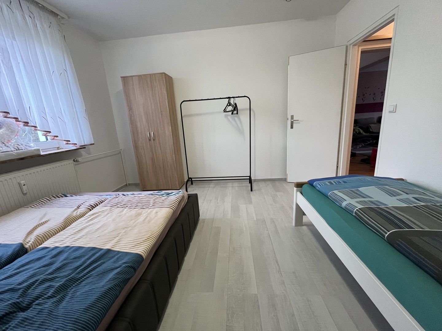 Vollmöblierte 4-Zimmer-Wohnung mit zwei Balkonen und Gäste WC – Hannover – Vorschaubild 32