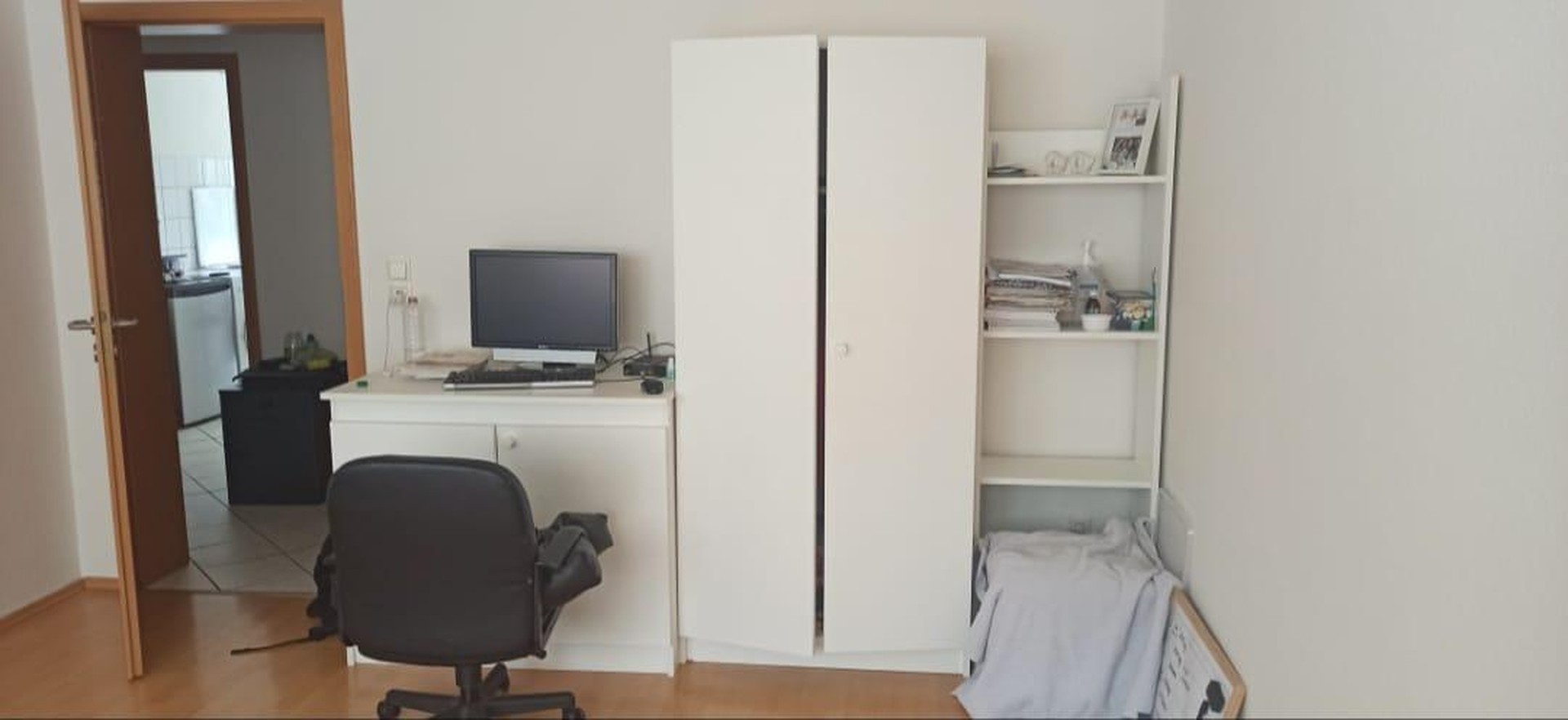 2 Zimmerwohnung im Erdgeschoss mit eigenem Gartenanteil – Duisburg – Vorschaubild 3