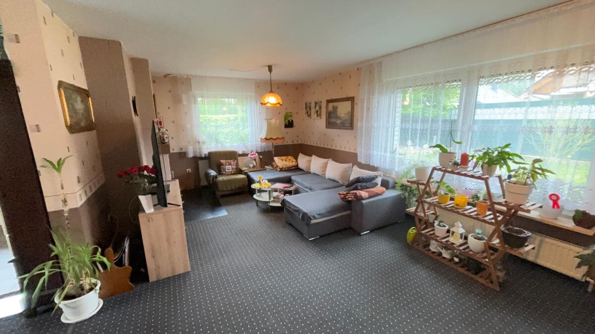 Einfamilienhaus mit Wohlfühlcharakter in guter Lage von Uelsen – Uelsen – Vorschaubild 5