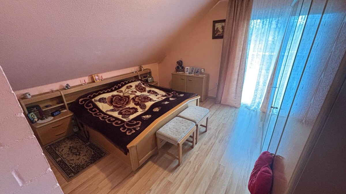 Einfamilienhaus mit Wohlfühlcharakter in guter Lage von Uelsen – Uelsen – Vorschaubild 8