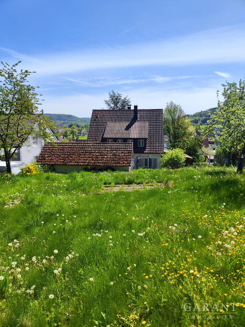 Ihr Traum vom Eigenheim beginnt hier - 2-Familienhaus in herrlicher Aussichtslage!