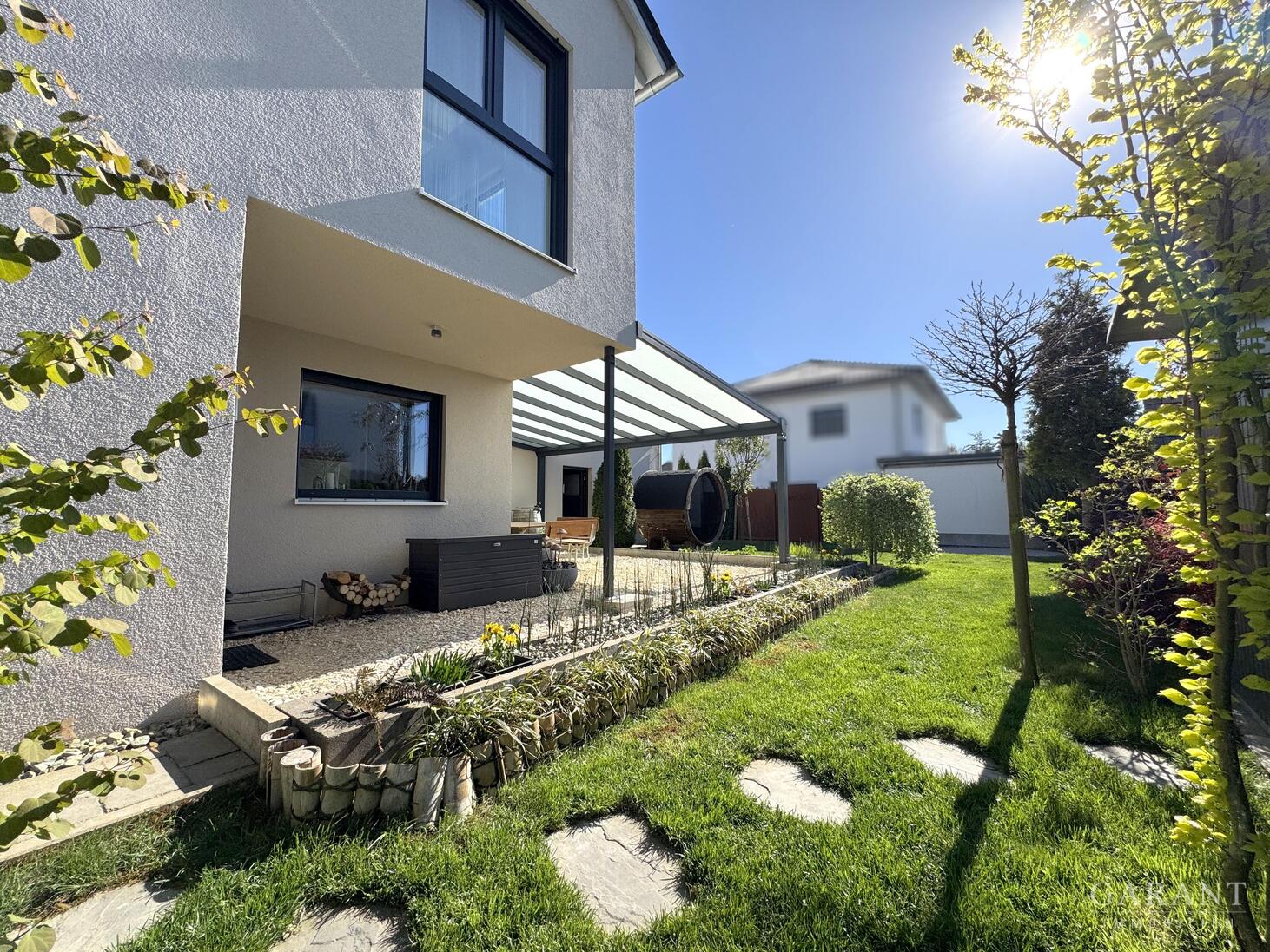 Exklusives Niedrigenergiehaus mit Traumgarten und stilvollen Wohnambiente! – Weißenhorn – Vorschaubild 4