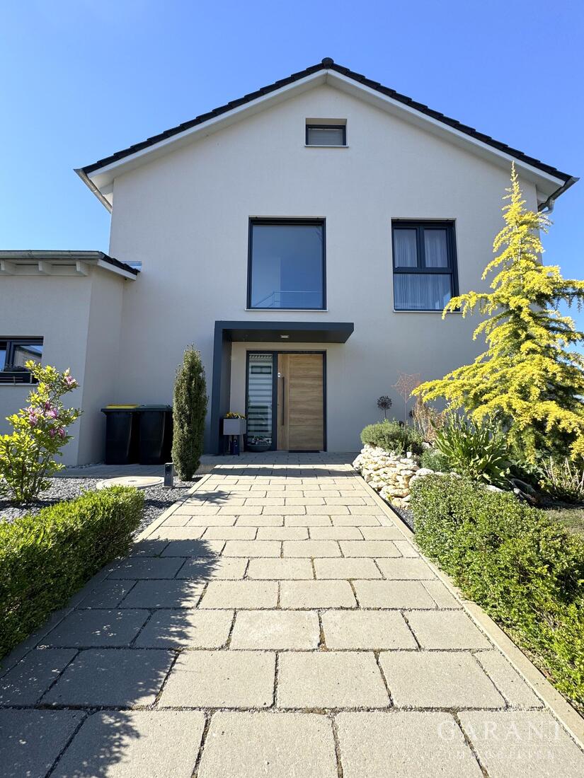 Exklusives Niedrigenergiehaus mit Traumgarten und stilvollen Wohnambiente! – Weißenhorn – Vorschaubild 7