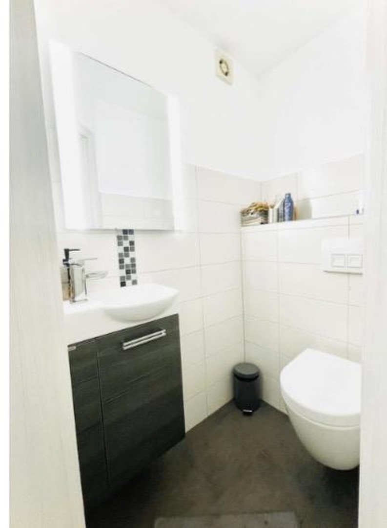 Modernisiertes EFH, EEK B, mit Terrasse, Dachterrasse & Garage – Wuppertal – Vorschaubild 6