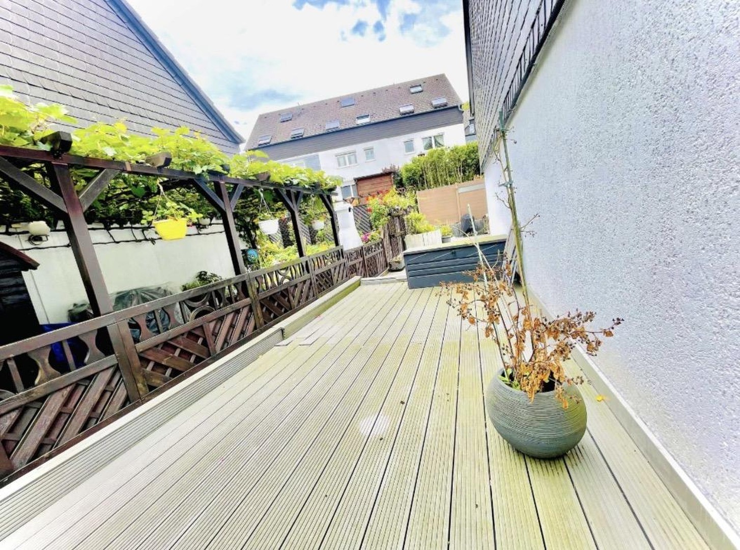 Modernisiertes EFH, EEK B, mit Terrasse, Dachterrasse & Garage – Wuppertal – Vorschaubild 17