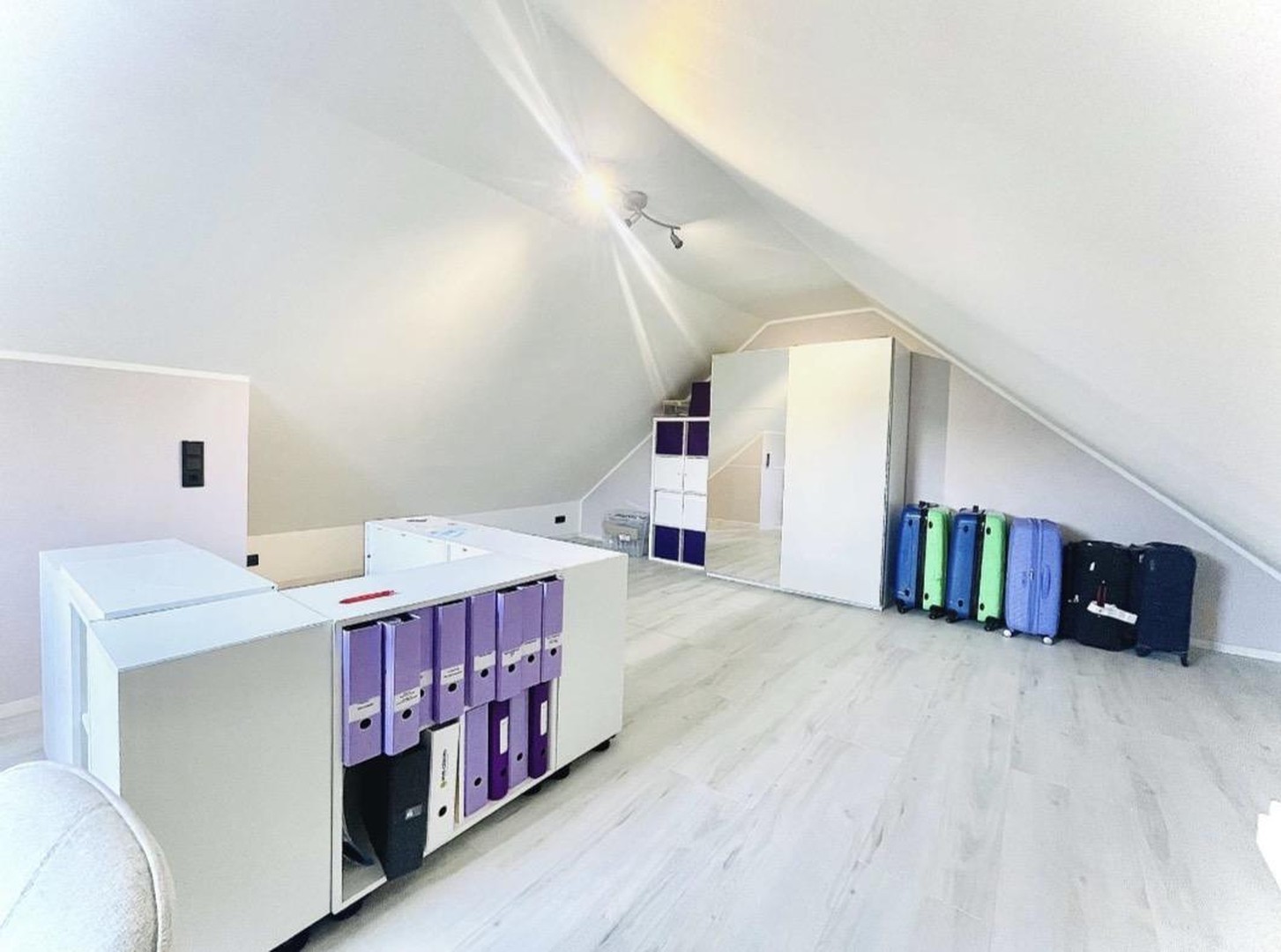Modernisiertes EFH, EEK B, mit Terrasse, Dachterrasse & Garage – Wuppertal – Vorschaubild 24