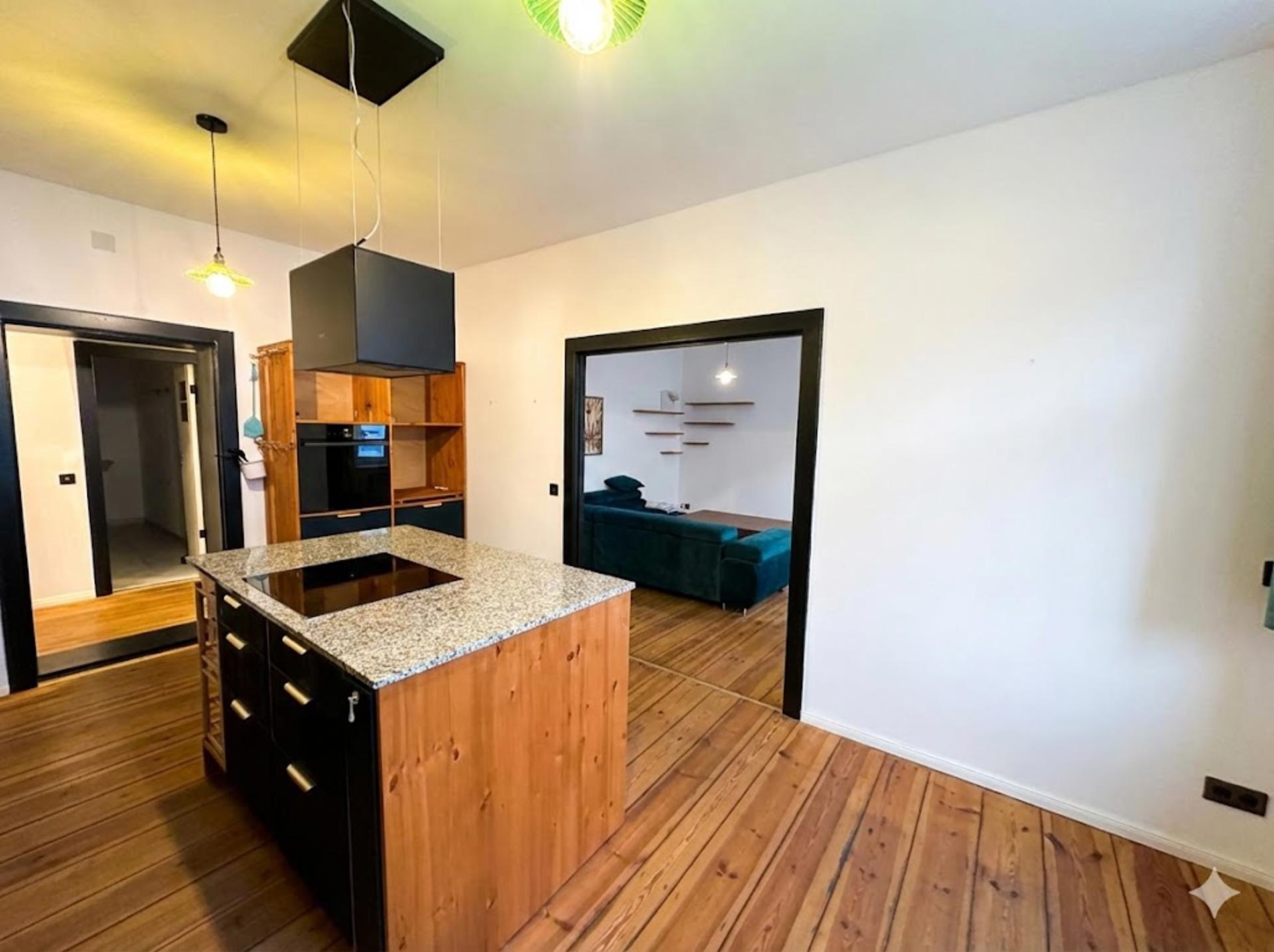 Moderne 4-Zimmer-Wohnung (92 m²) mit Balkon, 2 Bädern – frisch saniert