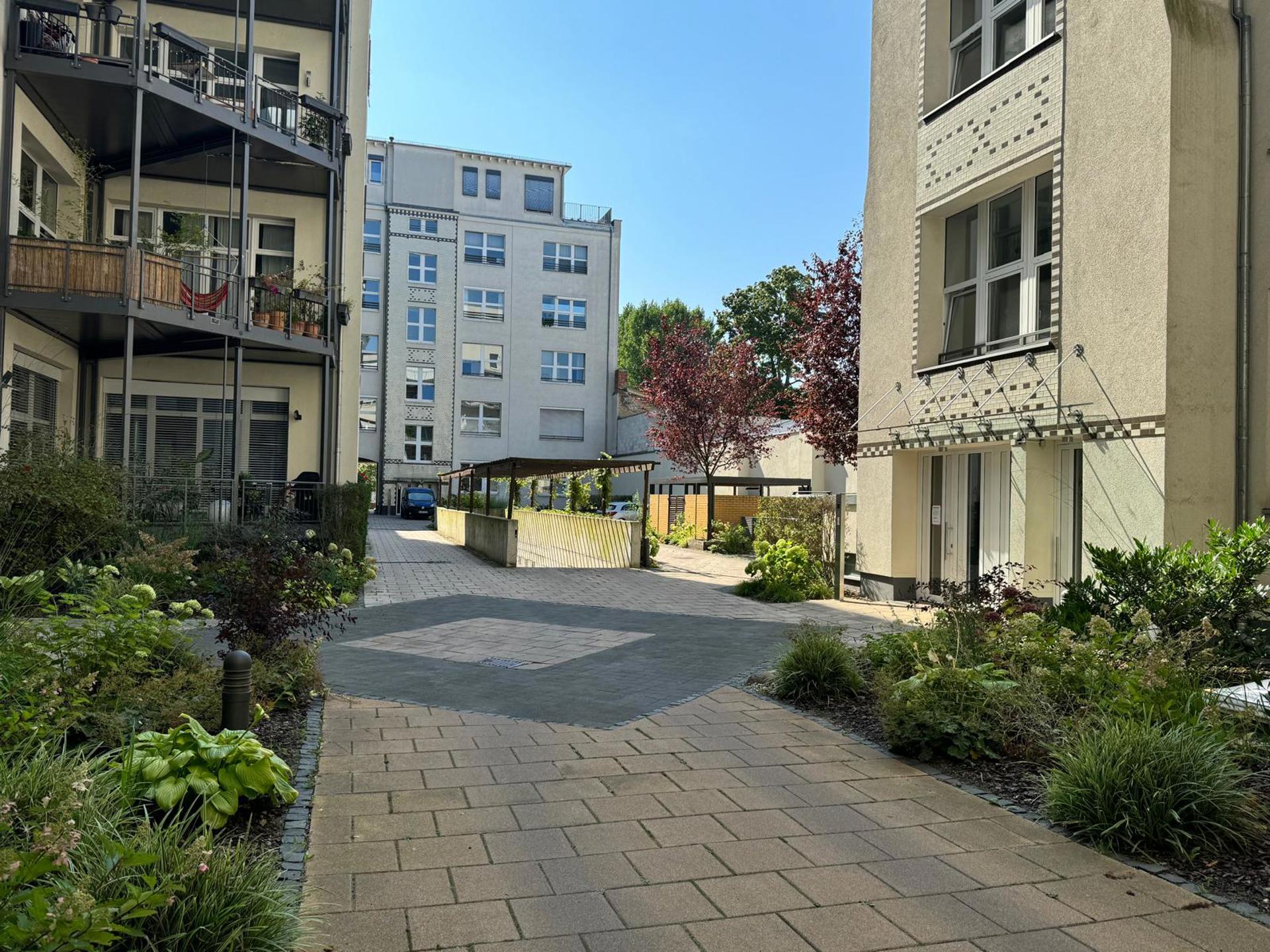Loft-Charakter trifft Luxus – stilvolle Wohnkultur auf höchstem Niveau – Berlin – Vorschaubild 4