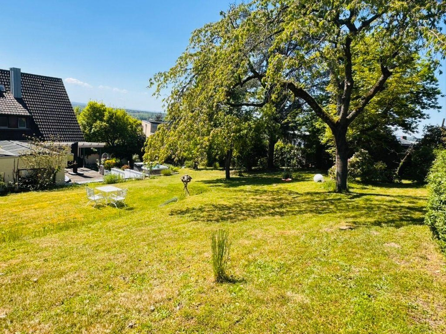 EFH mit unverbaubarem Weitblick & Garten mit 2000qm in Kleinostheim – Kleinostheim – Vorschaubild 2