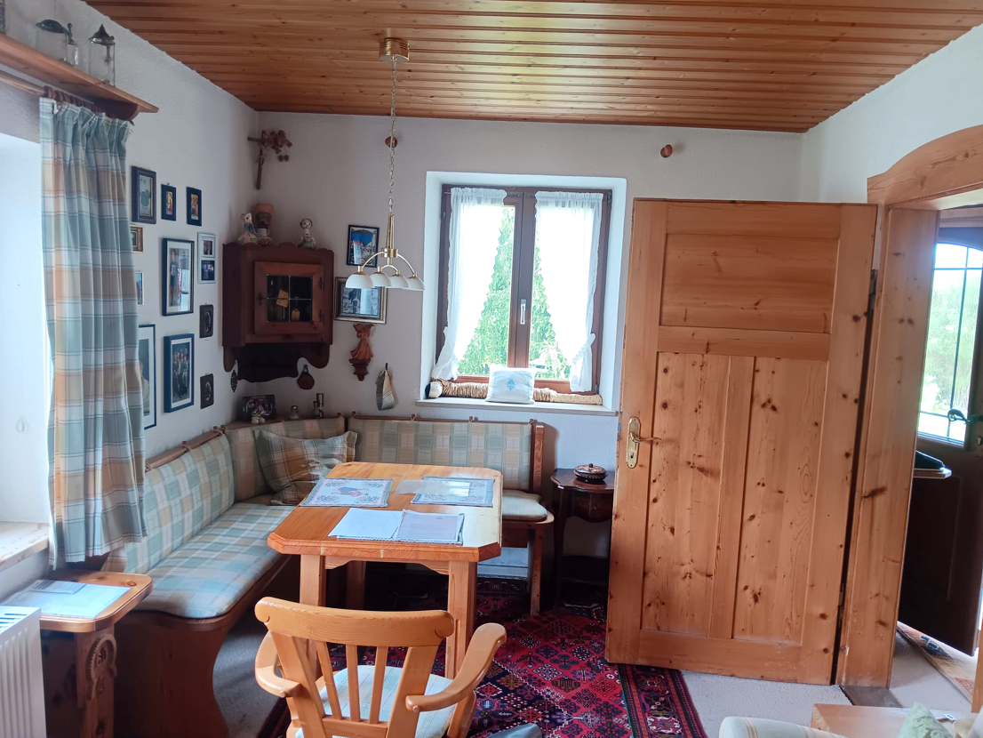 Kleines Häuschen mit ganz großem Grund in grüner Umgebung im schönen Inning am Ammersee – Inning am Ammersee – Vorschaubild 4