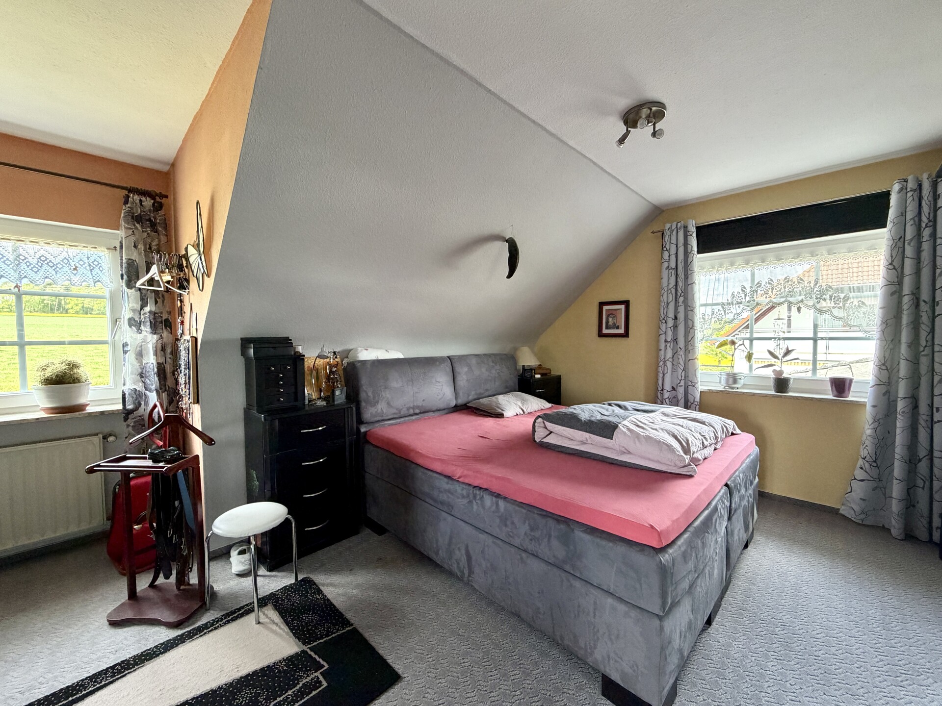 Zuhause im Grünen - EFH mit Doppelgarage in Knüllwald OT! – Knüllwald – Vorschaubild 13