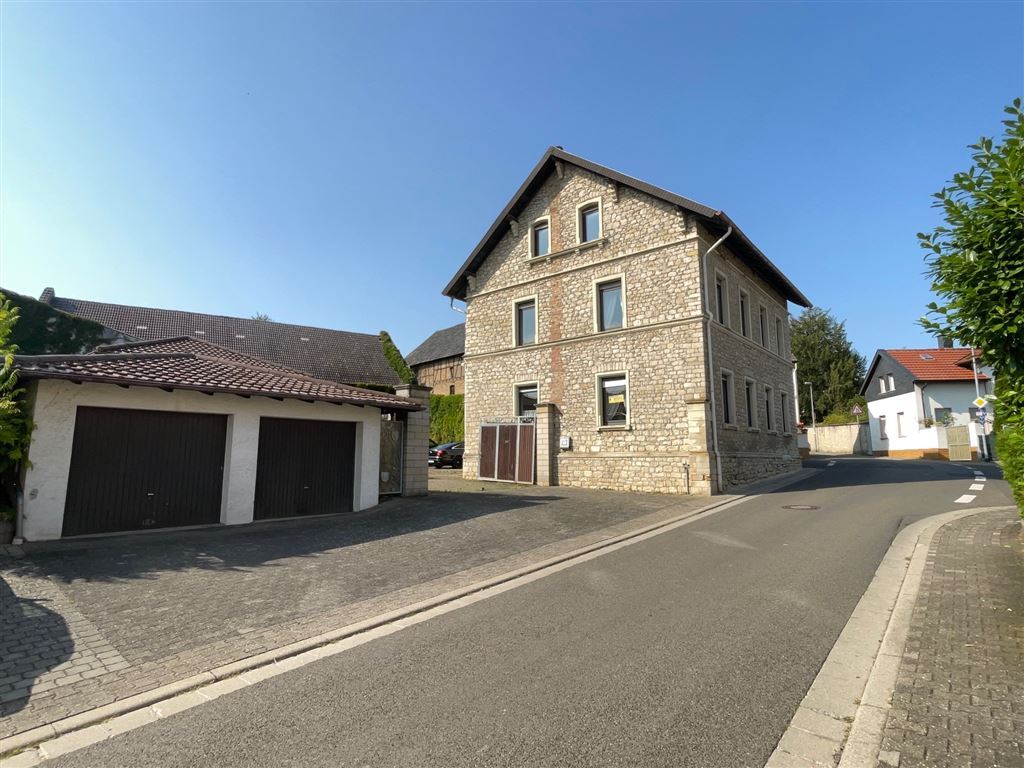 EUPORA® Immobilien: Schöner Winzerhof mit Scheunen und Weinkellern in Essenheim bei Mainz. – Essenheim – Vorschaubild 3