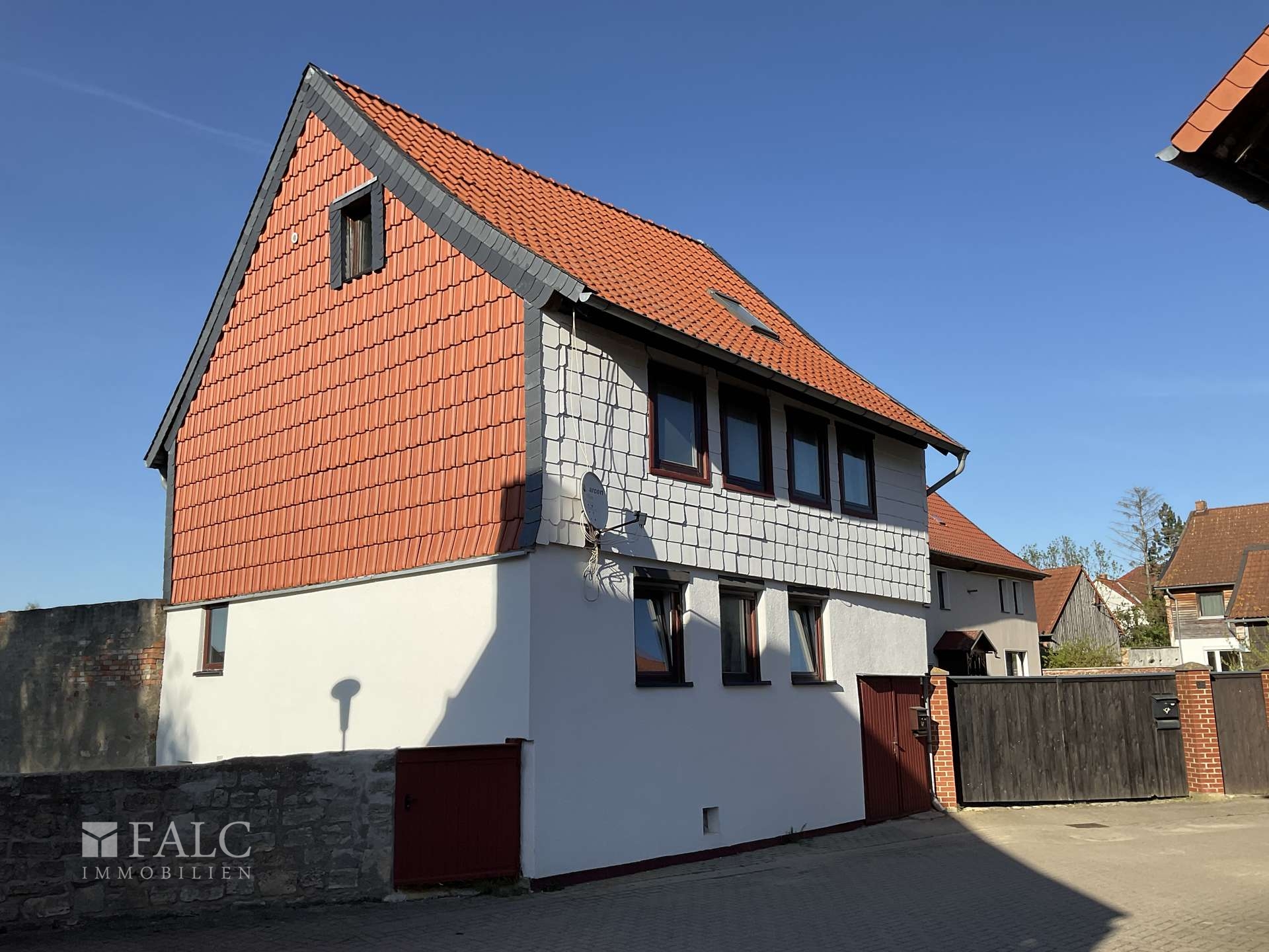 Fachwerkhaus zum Ausbauen in Veltheim – Veltheim – Vorschaubild 2