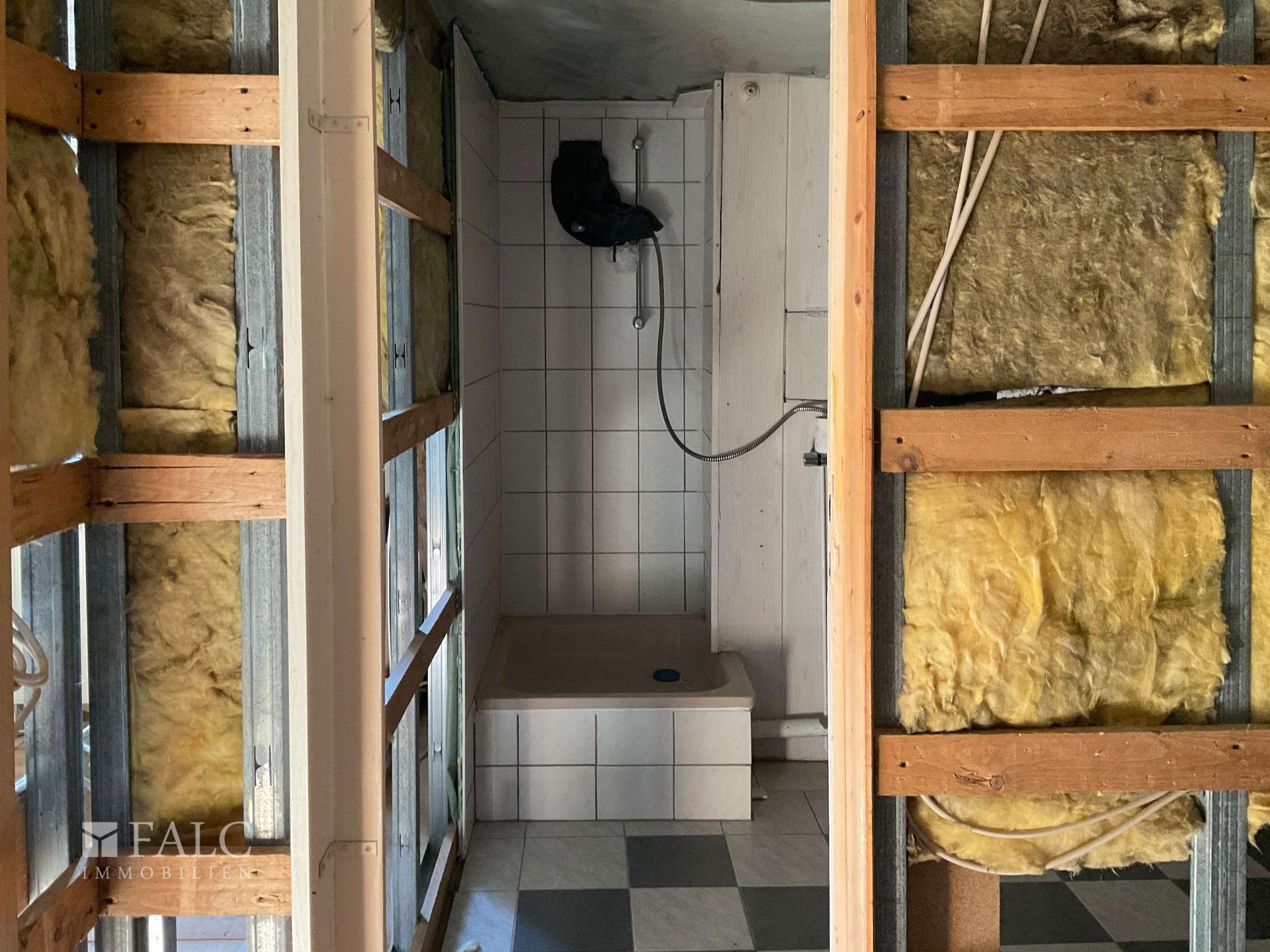 Fachwerkhaus zum Ausbauen in Veltheim – Veltheim – Vorschaubild 18