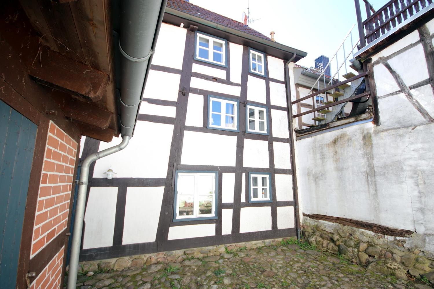 Historisches Fachwerkhaus mit Seele – Wohnen gegenüber der Marienkirche in Salzwedel – Salzwedel – Vorschaubild 5
