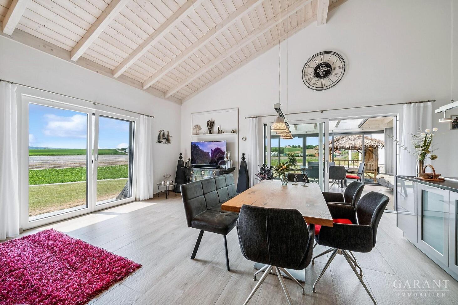 Exklusiver, neuwertiger und energieeffizenter Bungalow mit hochwertiger Ausstattung in Mamming – Mamming – Vorschaubild 6