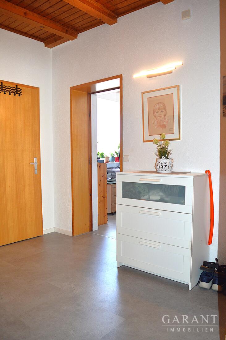 Freistehendes Einfamilienhaus in attraktiver Wohnlage - Ein Ort zum Leben und Wohlfühlen! – Donzdorf – Vorschaubild 3