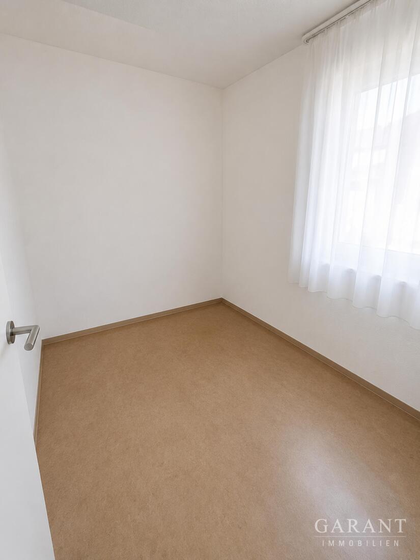 Voll vermietetes 4-Familienhaus auf ca. 1.296 qm Grundstück mit möglichem Entwicklungspotenzial! – Weinstadt – Vorschaubild 8