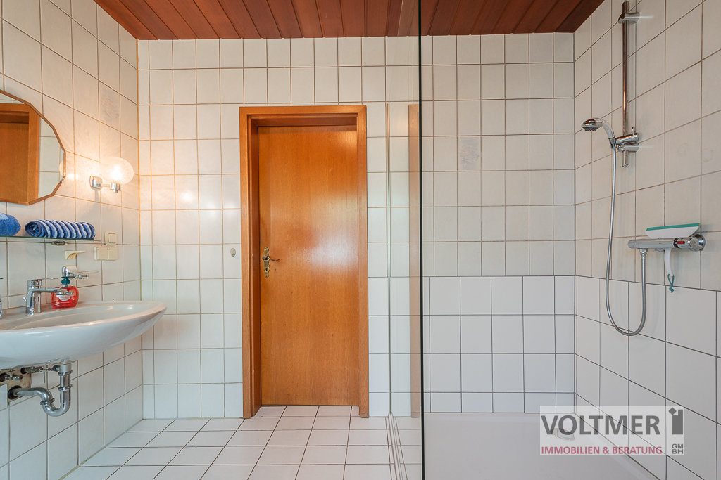 ENTSPANNUNG - Einfamilienhaus mit Garage in Ortsrandlage von Schiffweiler! – Schiffweiler – Vorschaubild 7