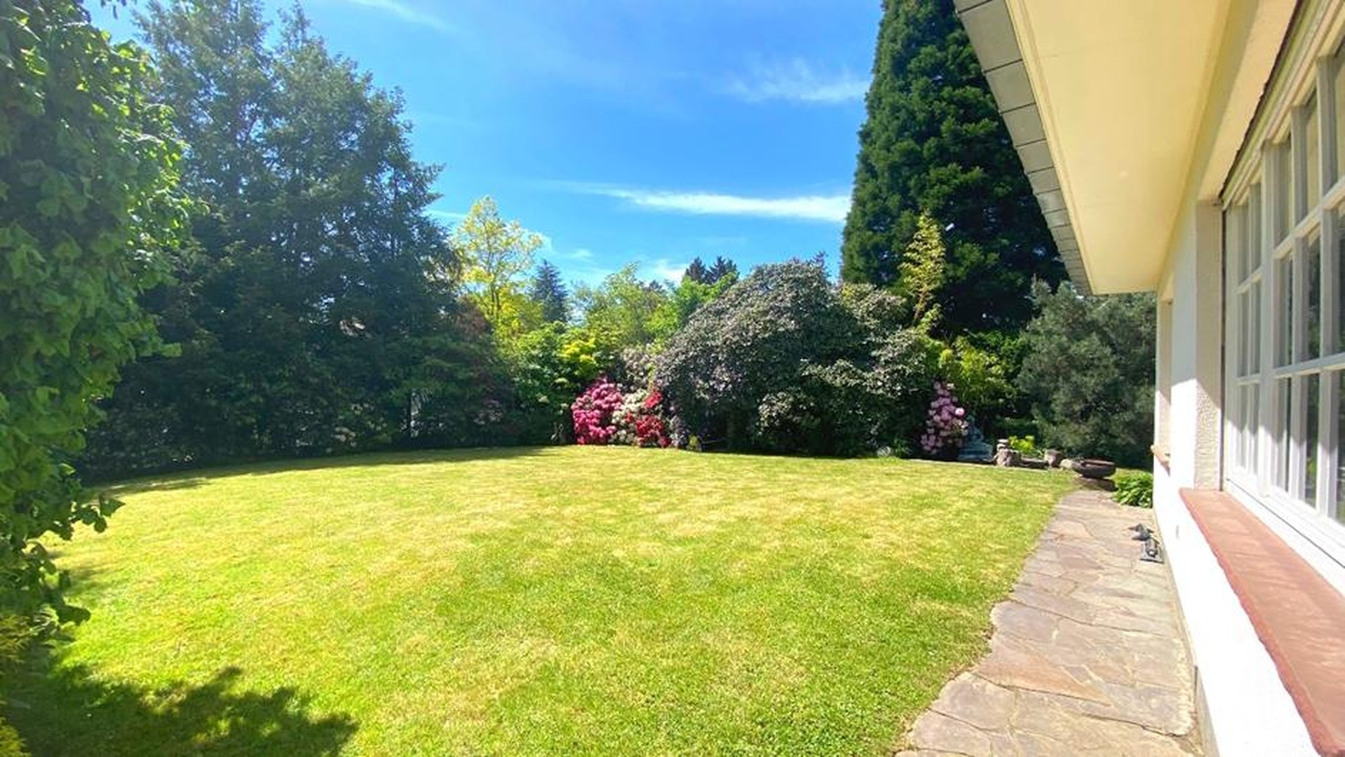 Exklusive Villa in Königsteins Bestlage – großzügig und mit außergewöhnlichem Entwicklungspotenzial – Königstein – Vorschaubild 4