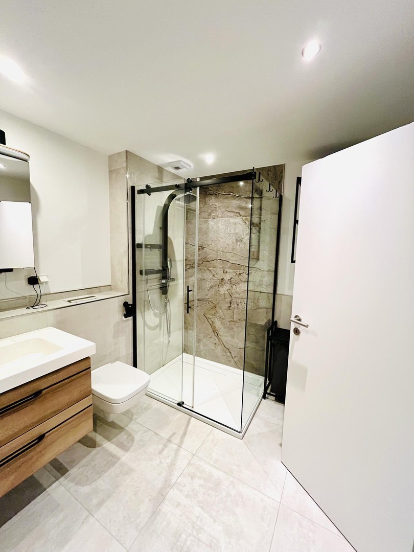 Modernes, neuwertiges Reihenendhaus am Waldrand, urbaner Lifestyle trifft Naturparadies in Alzey – Alzey – Vorschaubild 9