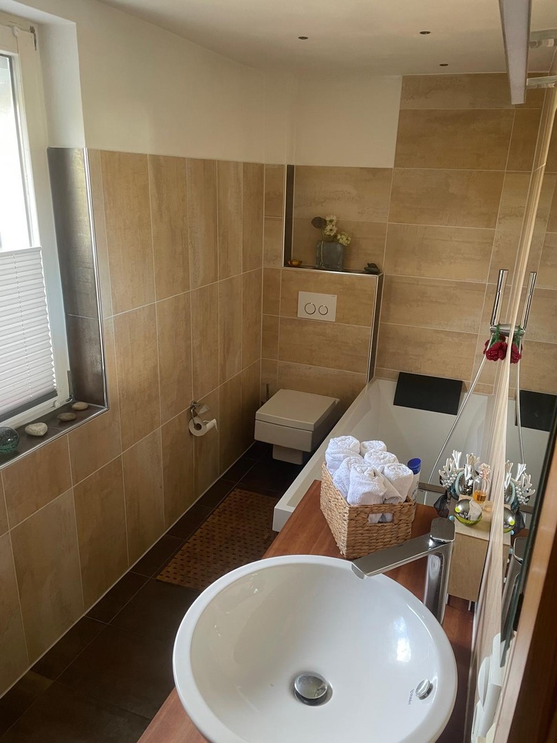 Haus mit Pool, Sauna, Traumgrundstück - 15min bis Marburg - KEIN MAKLER - Garagen.Stellplätze.Keller – Münchhausen – Vorschaubild 8