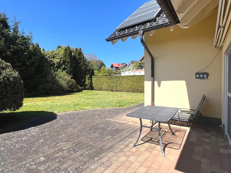 Montabaur, ernergieeffizientes Wohnhaus am Stadtrand – Montabaur – Vorschaubild 3