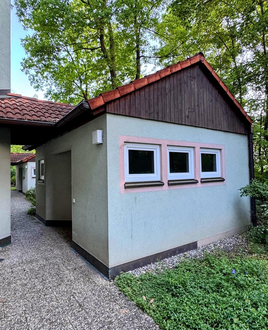 bg
