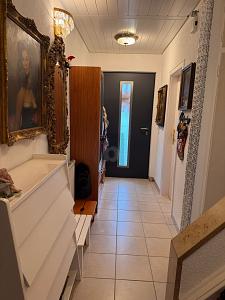FAMILIENTRAUM MIT GARTEN, GARAGE & STELLPLATZ – Reutlingen – Vorschaubild 5