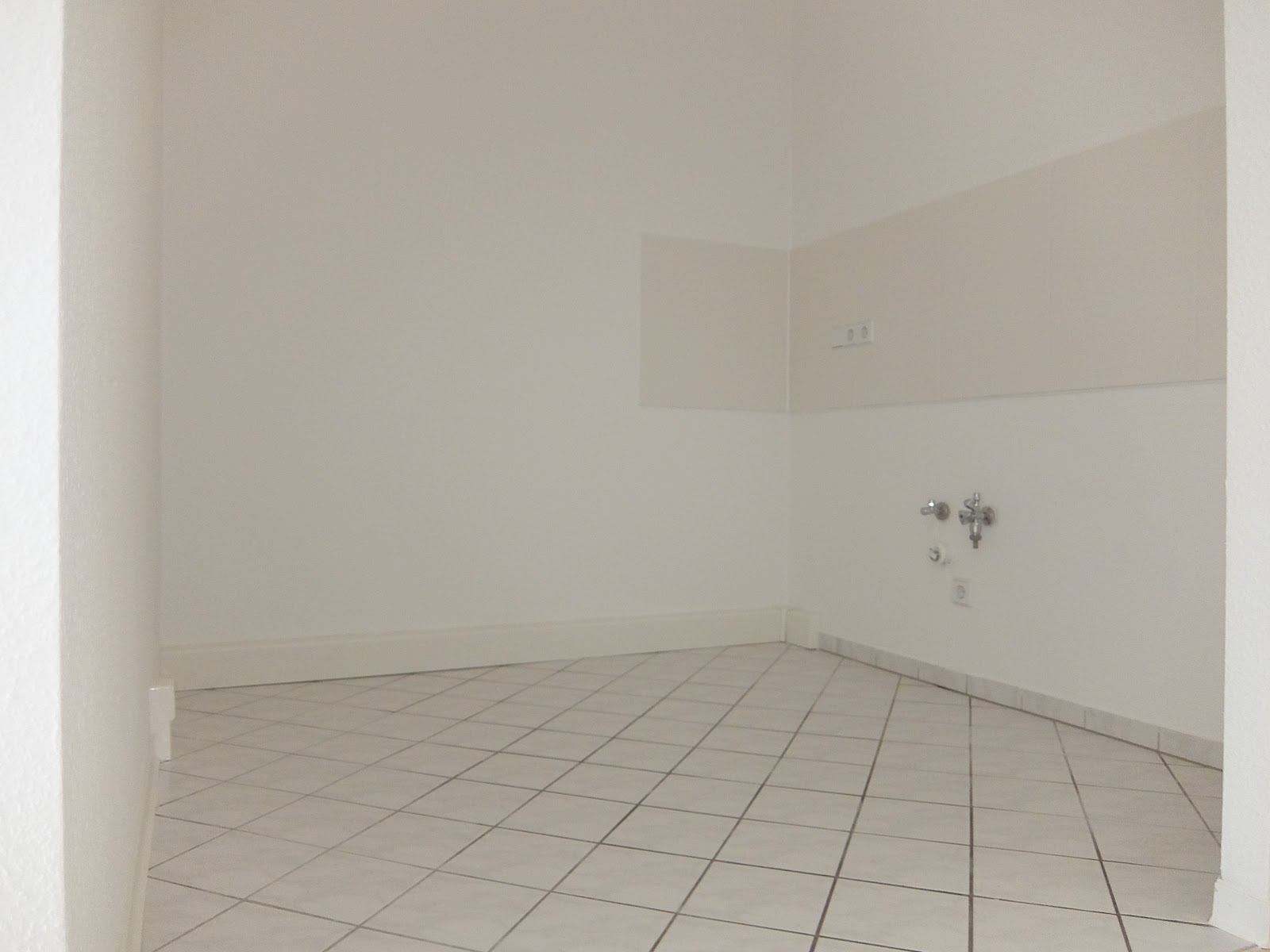 Zuhause im Grünen – Balkon & Park direkt vor der Tür – Chemnitz – Vorschaubild 3