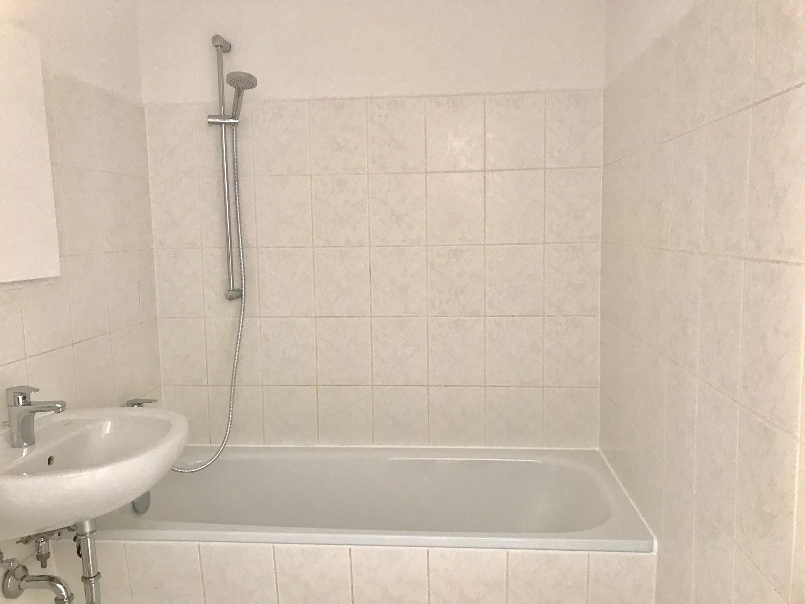 Zuhause im Grünen – Balkon & Park direkt vor der Tür – Chemnitz – Vorschaubild 6