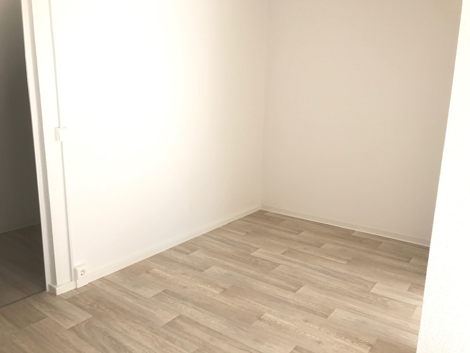 Zuhause im Grünen – Balkon & Park direkt vor der Tür – Chemnitz – Vorschaubild 7